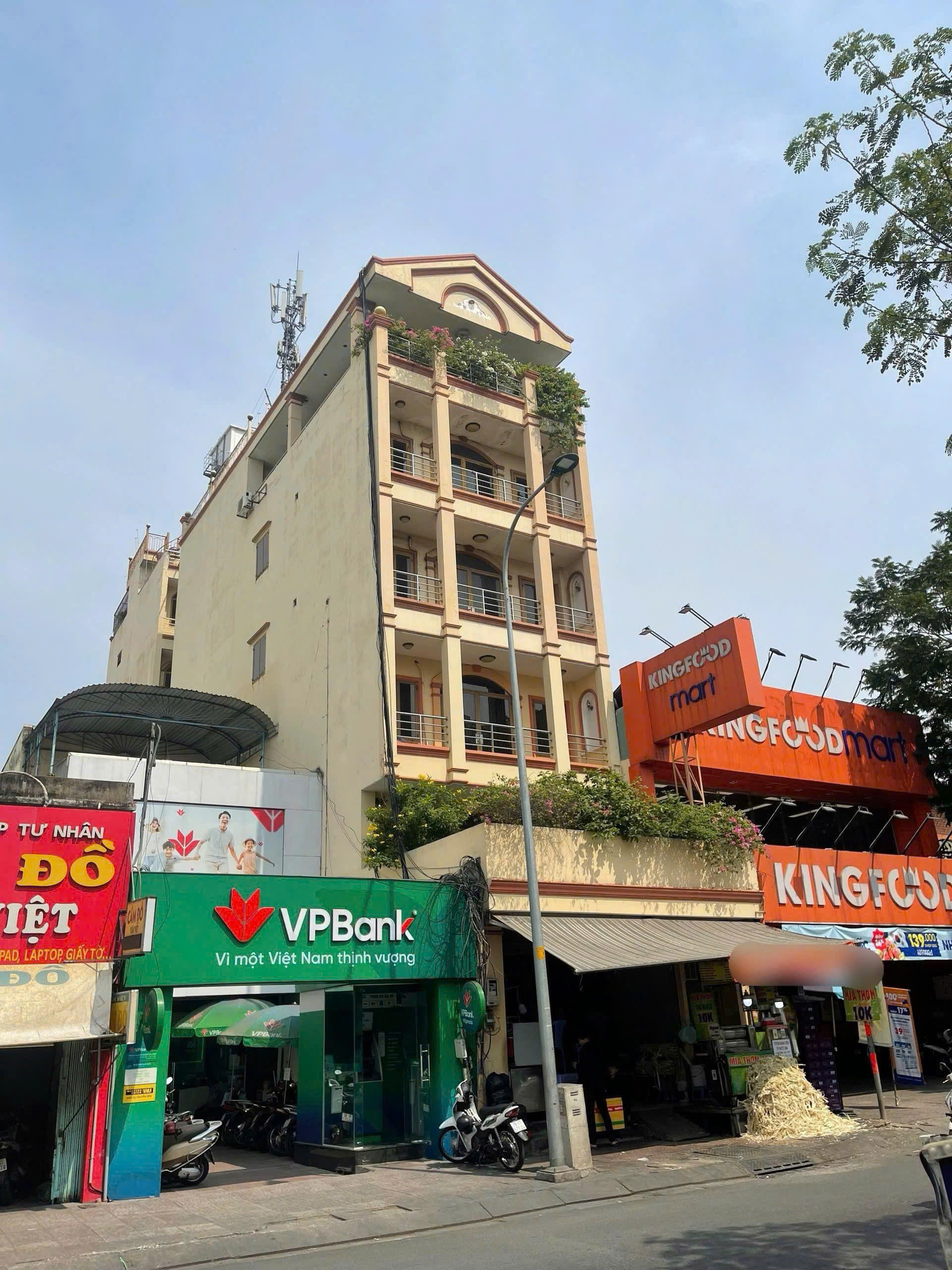 Bán nhà mặt tiền đường Hoàng Hoa Thám diện tích: 6,4x34,8m trệt lửng 4 lầu sân thượng