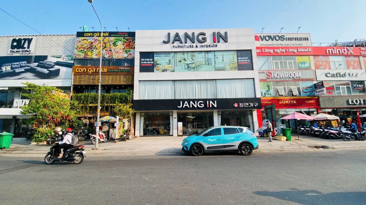 Bán nhà mặt tiền đường Song Hành diện tích: 15x20m 4 tầng