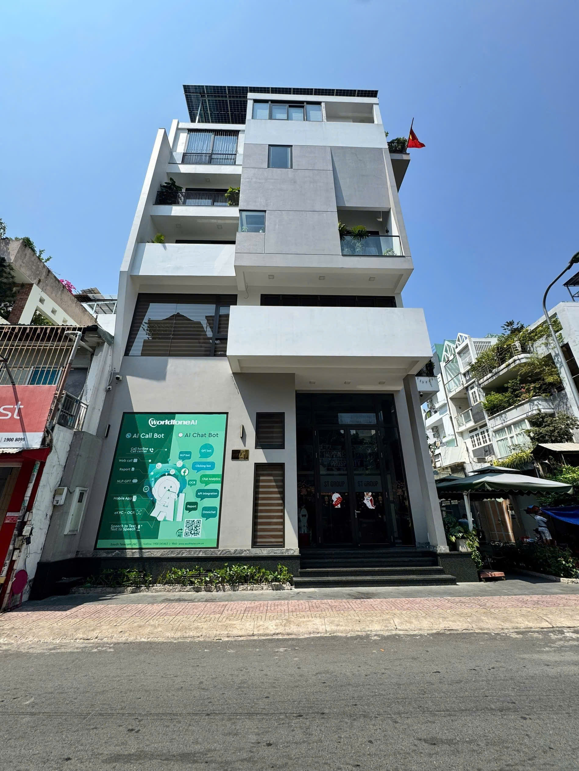 Bán tòa nhà góc 2 mặt tiền 107 Vườn Chuối diện tích: 13x15m hầm 6 tầng