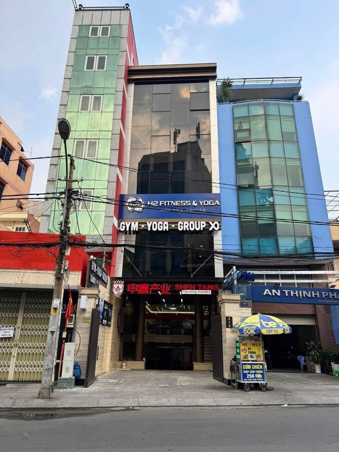 Bán tòa nhà mặt tiền 212 Lê Quang Định diện tích: 6x42m (nở hậu 7m) trệt lửng 5 lầu sân thượng