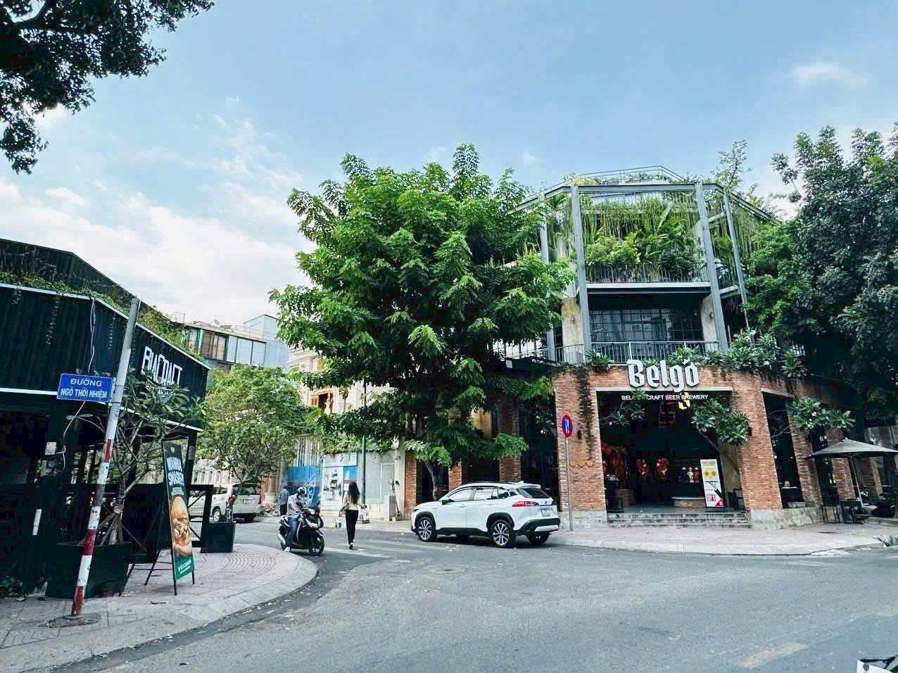 Bán tòa nhà mặt tiền đường Lê Ngô Cát ngay góc Ngô Thời Nhiệm quận 3
