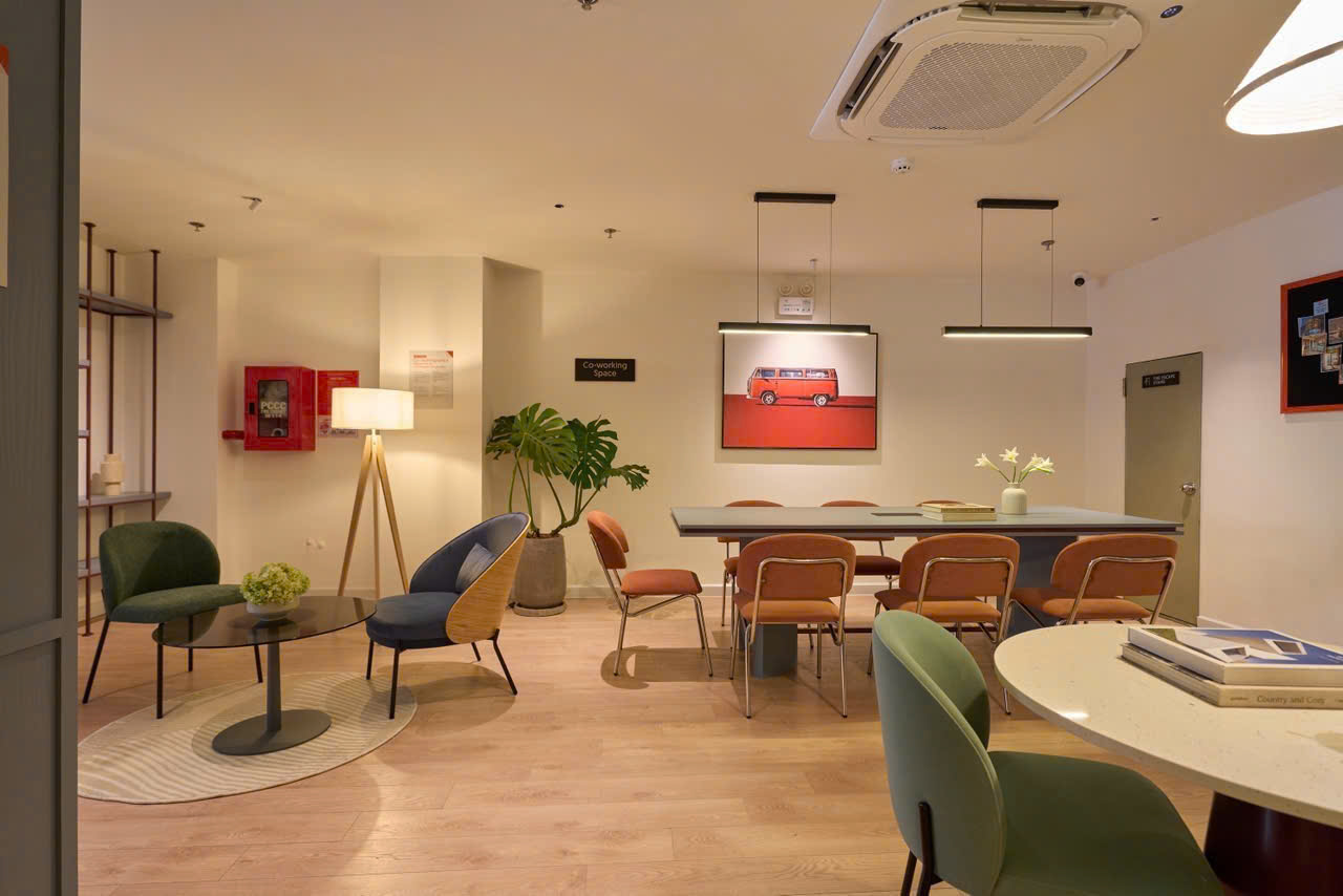 Bán tòa nhà văn phòng đường Hoàng Việt diện tích: 8,2x17,9m trệt 8 tầng