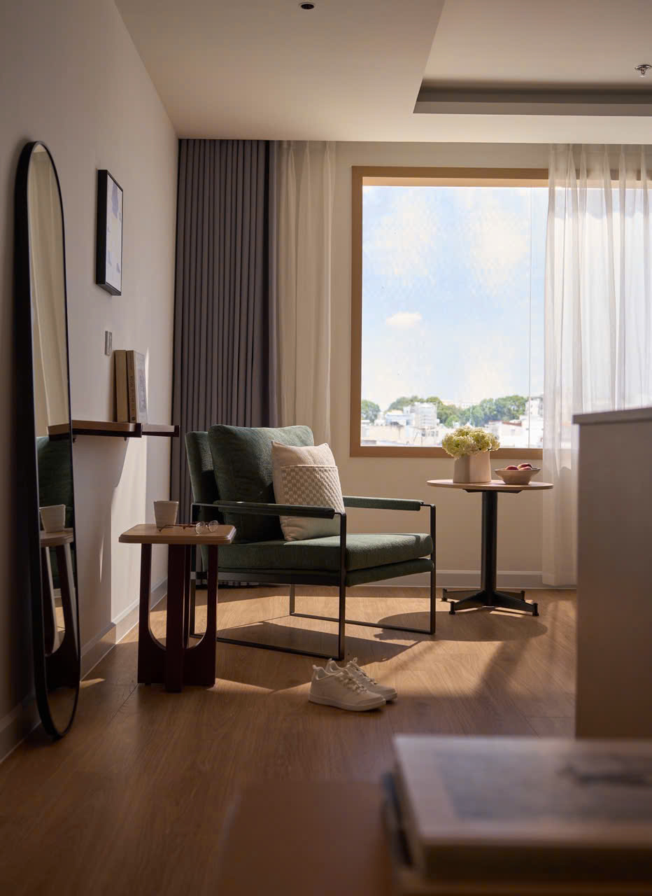 Bán tòa nhà văn phòng đường Hoàng Việt diện tích: 8,2x17,9m trệt 8 tầng