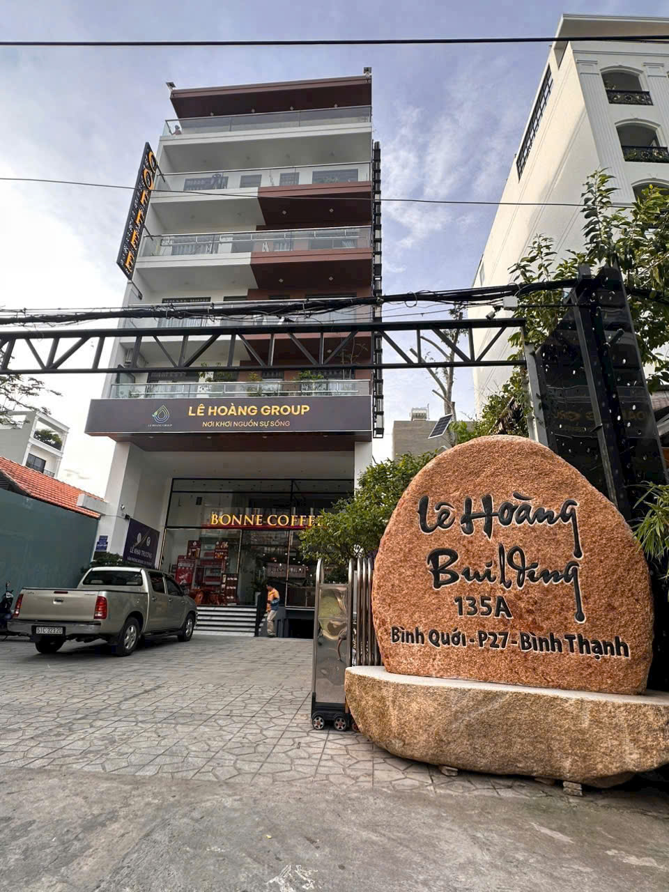 Bán tòa nhà văn phòng mặt tiền đường Bình Quới quận Bình Thạnh