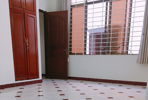 Cho thuê nhà 2 mặt tiền hẻm xe hơi đường Lam Sơn quận Tân Bình