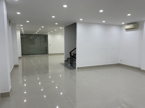 Cho thuê nhà đường bình giã 1 hầm 1 trệt 3 lầu trống suốt nhà mới