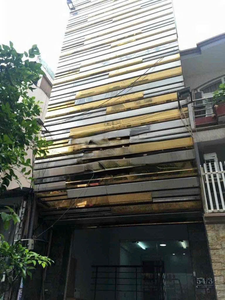 Cho thuê nhà đường Nguyễn Bỉnh Khiêm, nhà hẻm lớn Quận 1