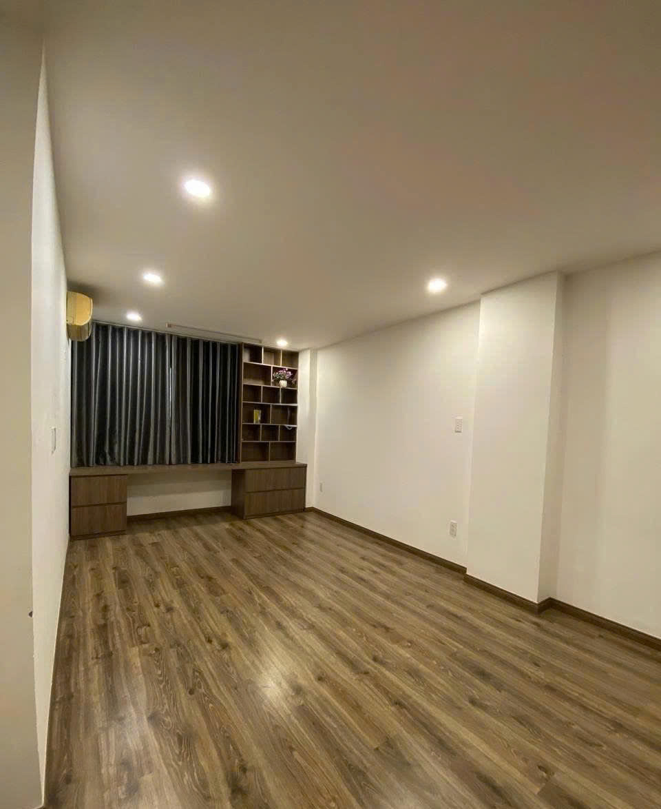 Cho thuê nhà đường Phổ Quang Quận Tân Bình