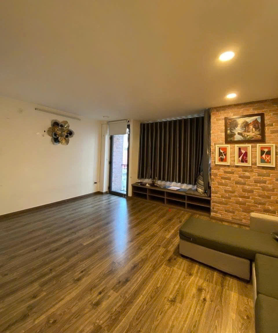 Cho thuê nhà đường Phổ Quang Quận Tân Bình