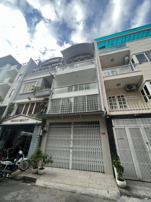 Cho thuê nhà đường Sư Vạn Hạnh Quận 10