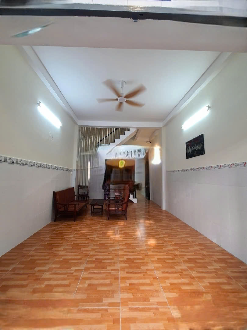 Cho thuê nhà đường Trường Sa quận Tân Bình