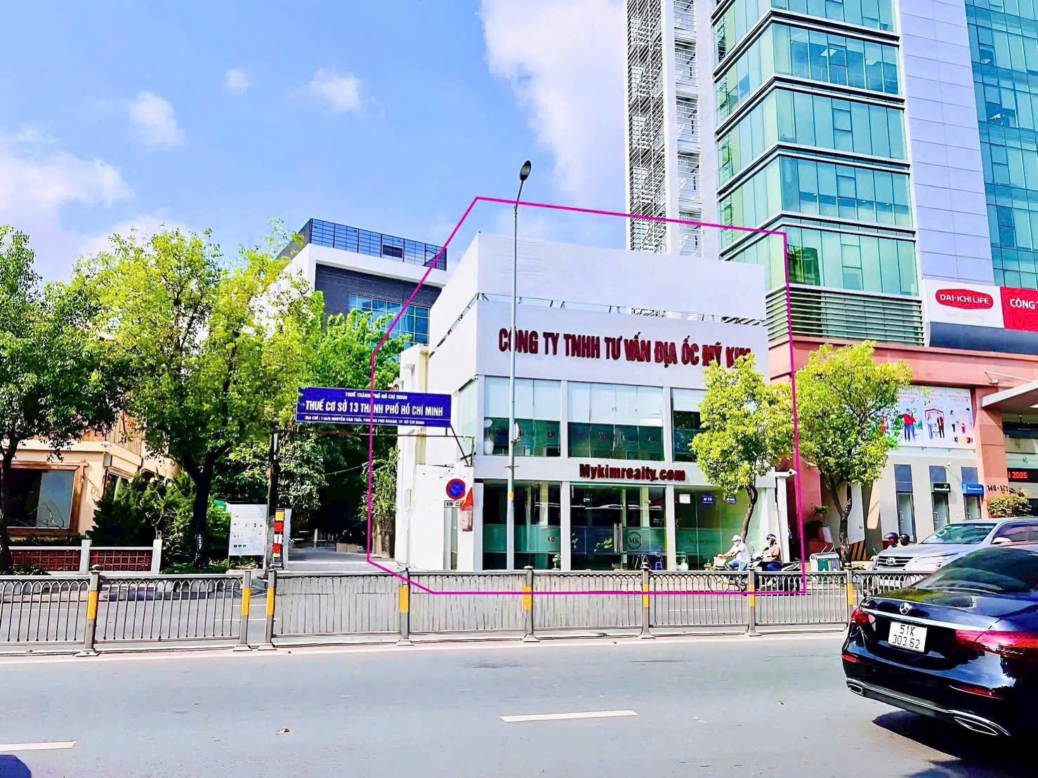 Cho thuê nhà góc 2 mặt tiền đường Nguyễn Văn Trỗi quận Phú Nhuận