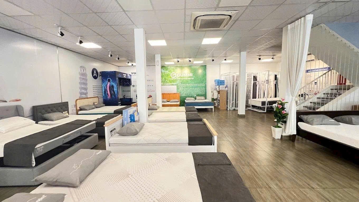 Cho thuê nhà góc 2 mặt tiền đường Nguyễn Văn Trỗi quận Phú Nhuận