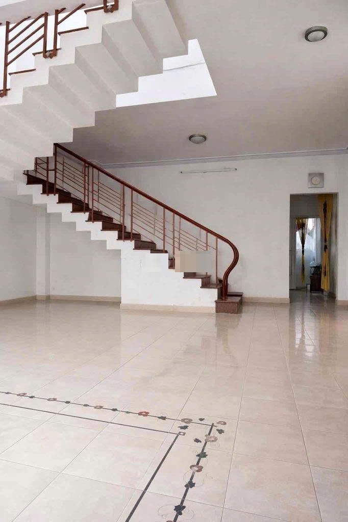Cho thuê nhà hẻm xe hơi đường Trần Thái Tông quận Tân Bình