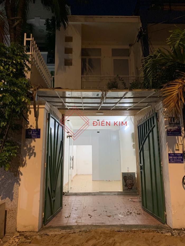 Cho thuê nhà mặt tiền đường Ba Vì Quận 10