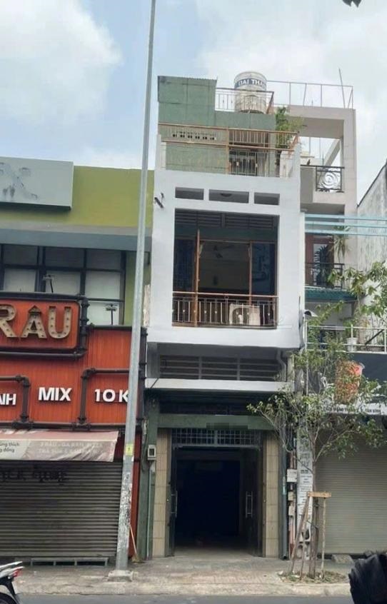 Cho thuê nhà mặt tiền đường Cách Mạng Tháng 8 quận Tân Bình