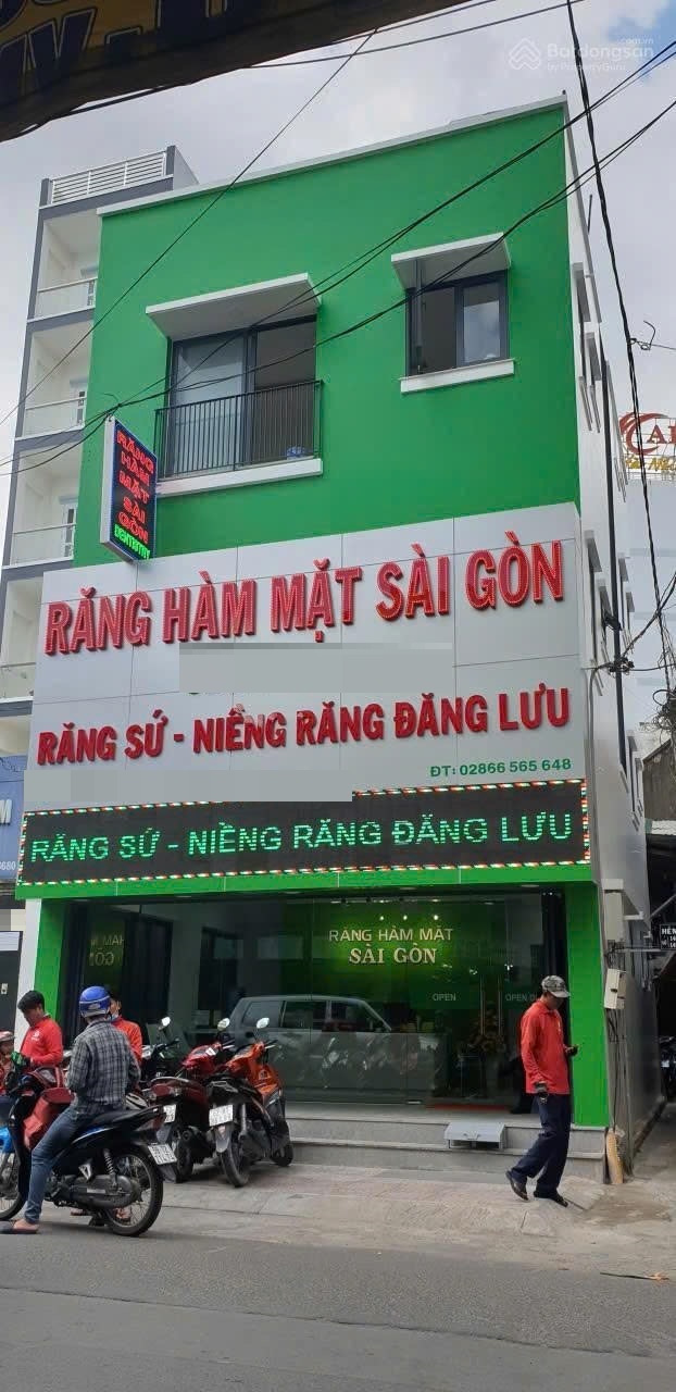 Cho thuê nhà mặt tiền đường Đề Thám Quận 1