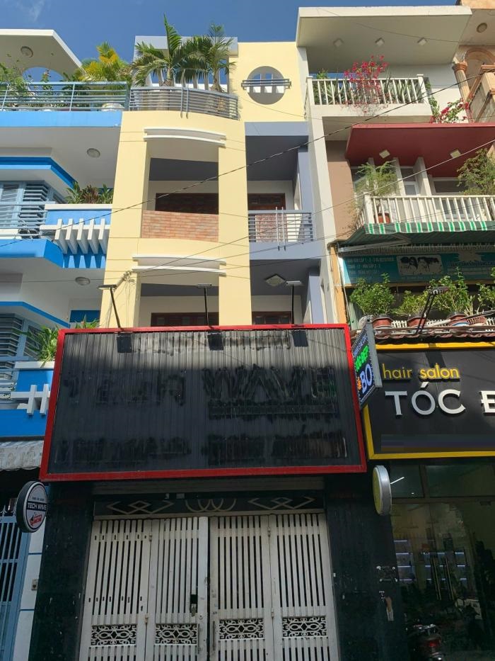 Cho thuê nhà mặt tiền đường Đồng Xoài Tân Bình