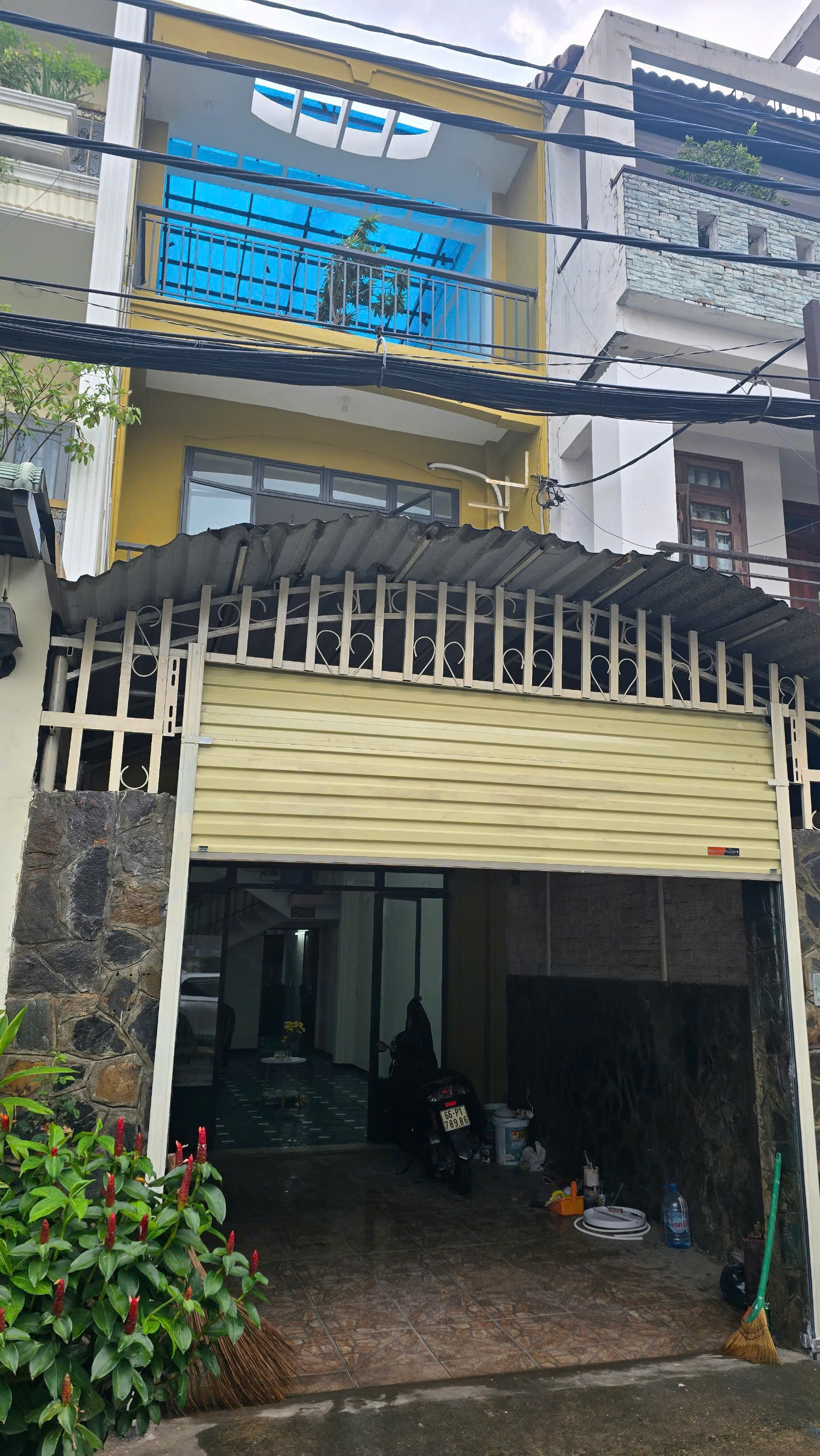 Cho thuê nhà mặt tiền đường Hoàng Kế Viêm quận Tân Bình