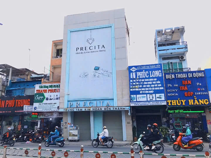 Cho thuê nhà mặt tiền đường Hoàng Văn Thụ Quận Tân Bình