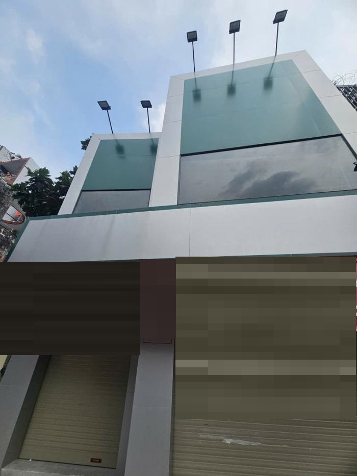 Cho thuê nhà mặt tiền đường Lạc Long Quân quận Tân Bình