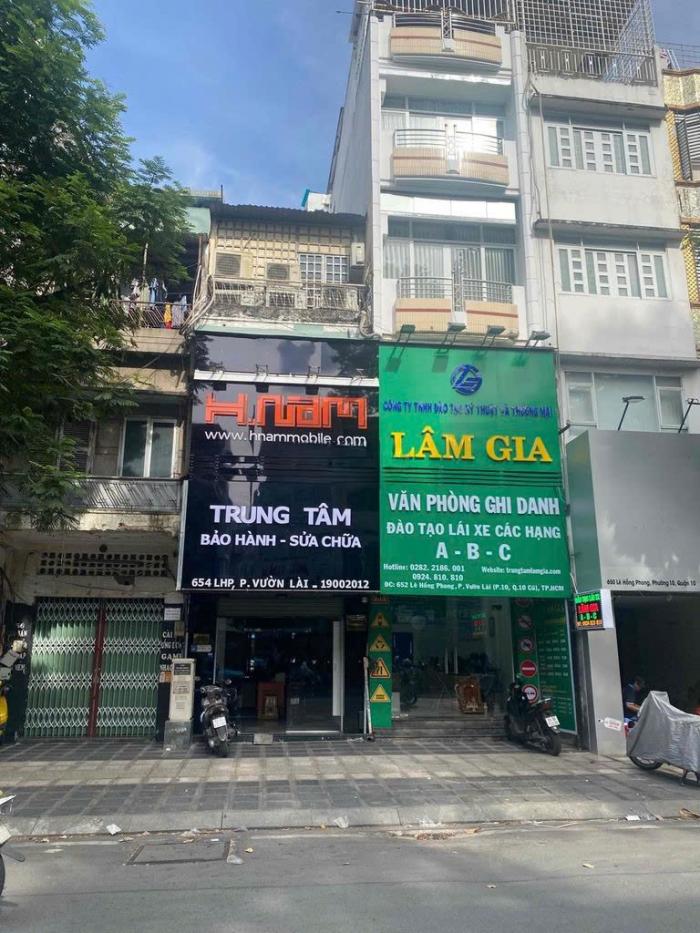 Cho thuê nhà mặt tiền đường Lê Hồng Phong Quận 10