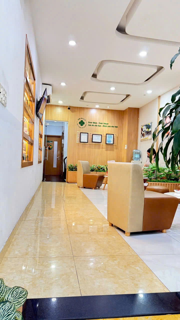 Cho thuê nhà mặt tiền đường Lê Văn Sỹ Quận 3