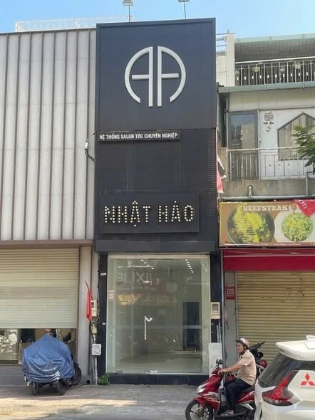 Cho thuê nhà mặt tiền đường Lê Văn Sỹ quận Phú Nhuận