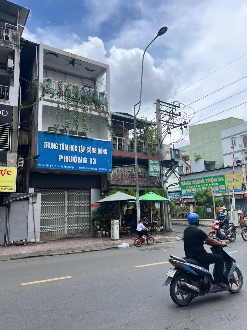 Cho thuê nhà mặt tiền đường Lê Văn Sỹ quận Phú Nhuận