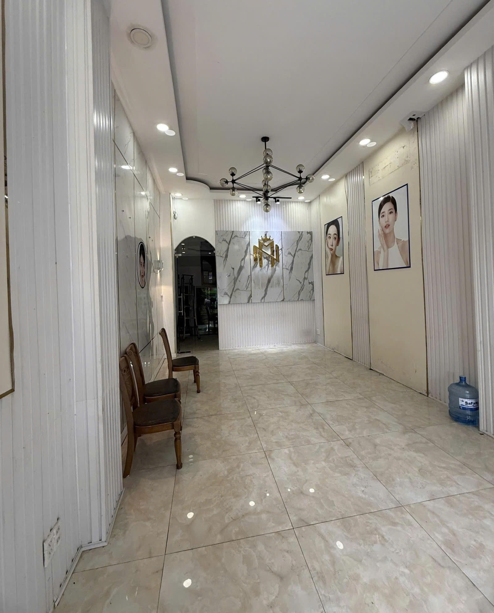 Cho thuê nhà mặt tiền đường Nguyễn Chí Thanh Quận 10