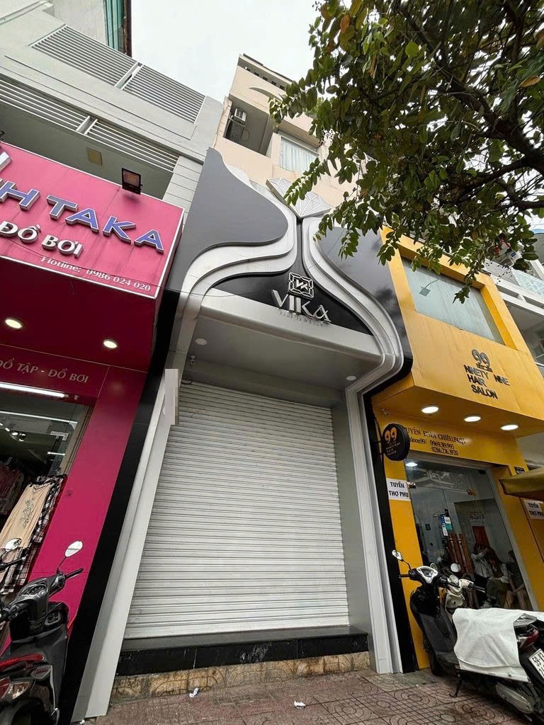 Cho thuê nhà mặt tiền đường Nguyễn Đình Chiểu quận 3