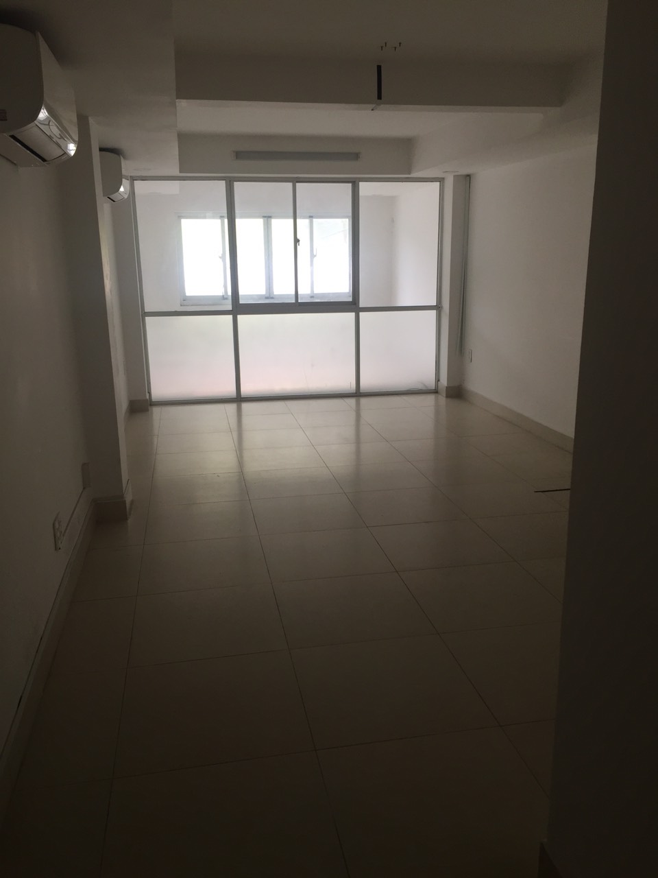 Cho thuê nhà mặt tiền đường Nguyễn Lâm phường 6 quận 10