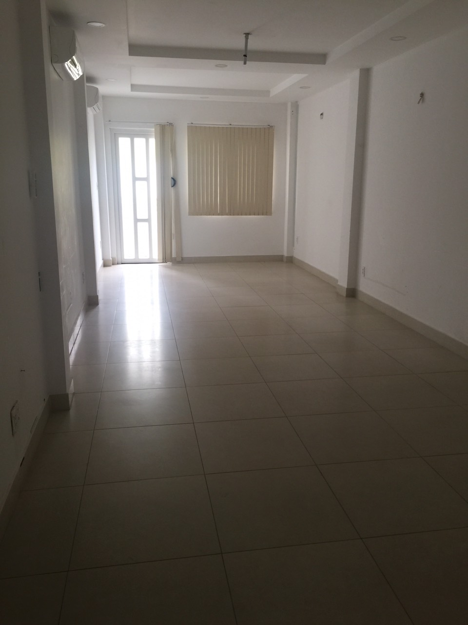 Cho thuê nhà mặt tiền đường Nguyễn Lâm phường 6 quận 10