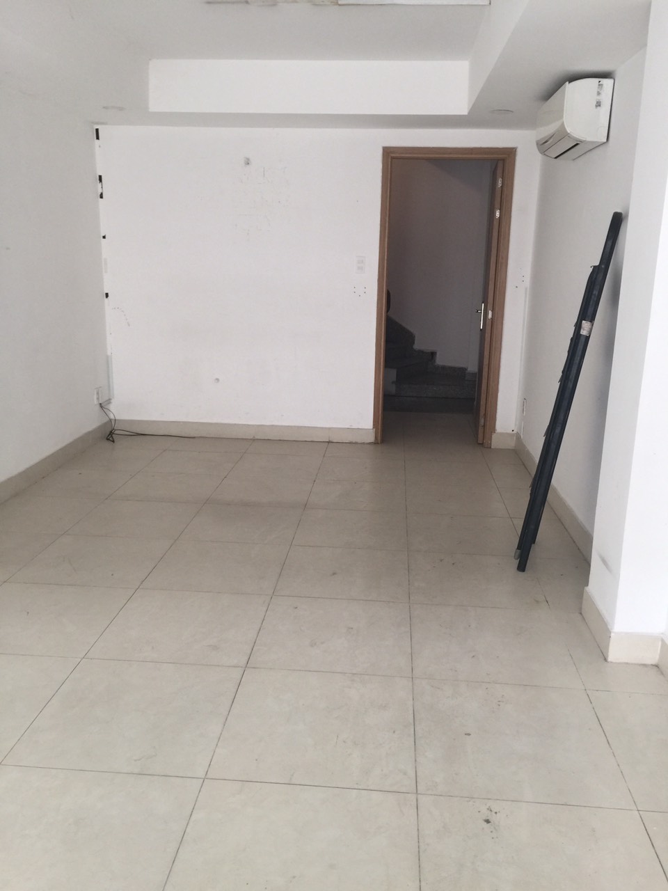 Cho thuê nhà mặt tiền đường Nguyễn Lâm phường 6 quận 10