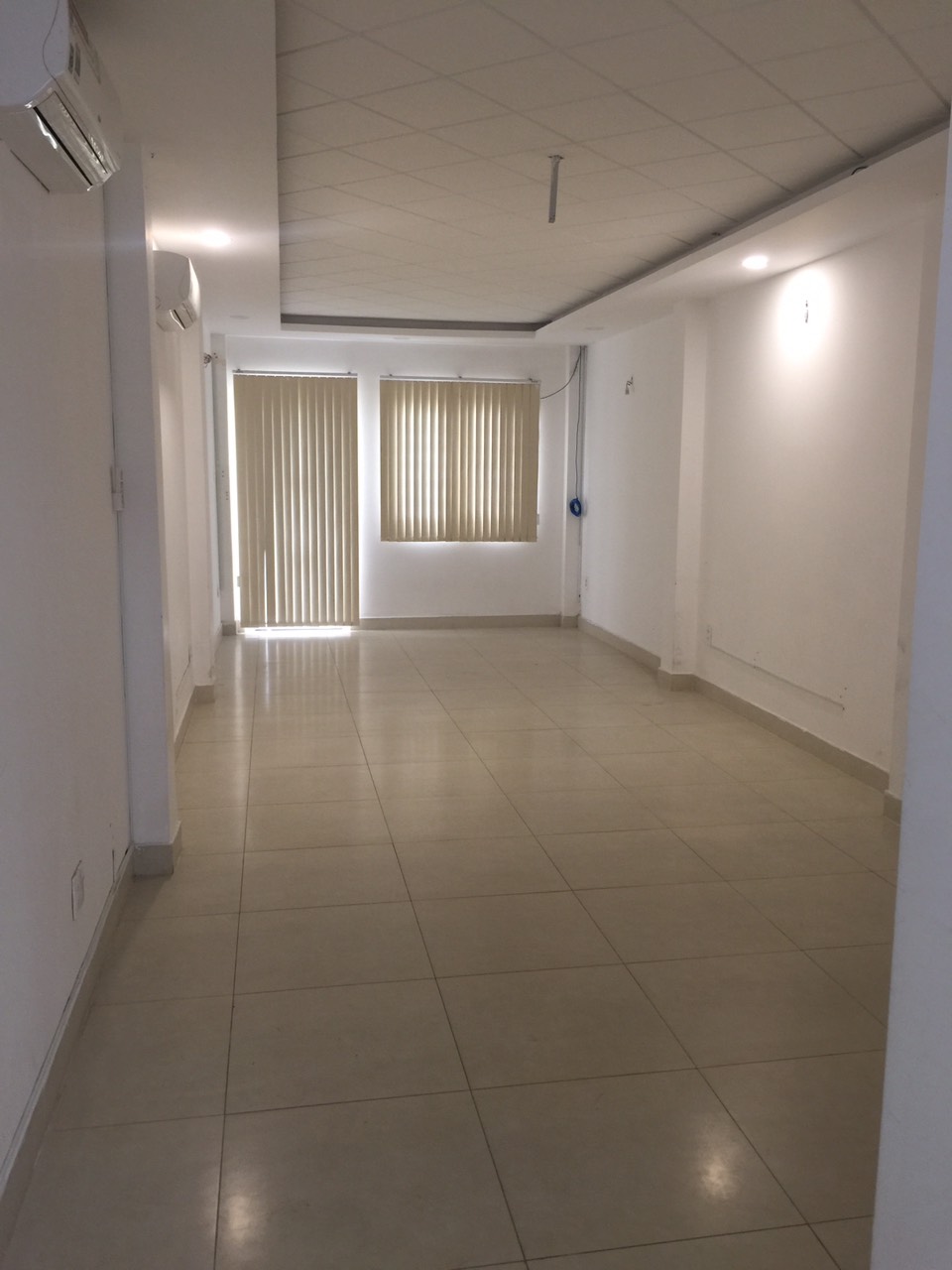 Cho thuê nhà mặt tiền đường Nguyễn Lâm phường 6 quận 10