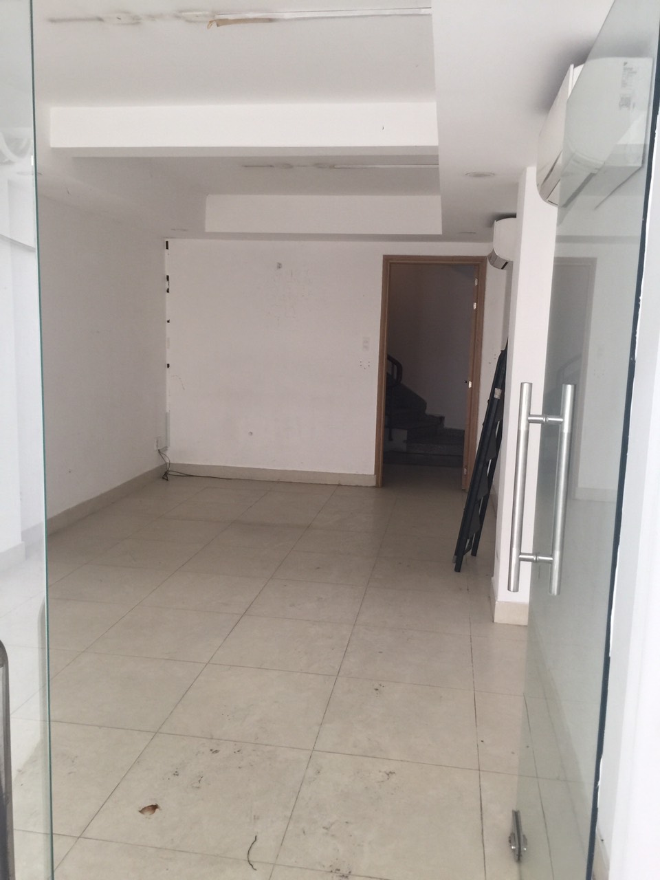 Cho thuê nhà mặt tiền đường Nguyễn Lâm phường 6 quận 10