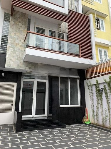 Cho thuê nhà mặt tiền đường Nguyễn Thượng Hiền quận Phú Nhuận