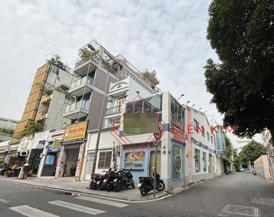Cho thuê nhà mặt tiền đường Nguyễn Văn Thủ Quận 1