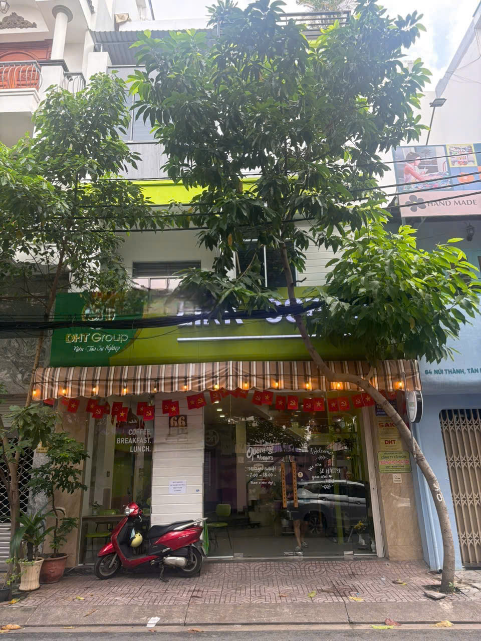 Cho thuê nhà mặt tiền đường Núi Thành quận Tân Bình