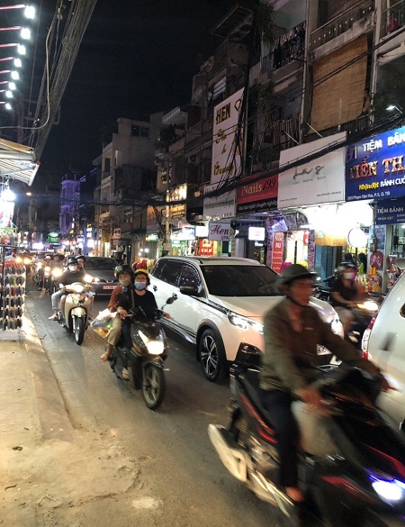 cho thuê nhà mặt tiền đường Phạm Văn Hai