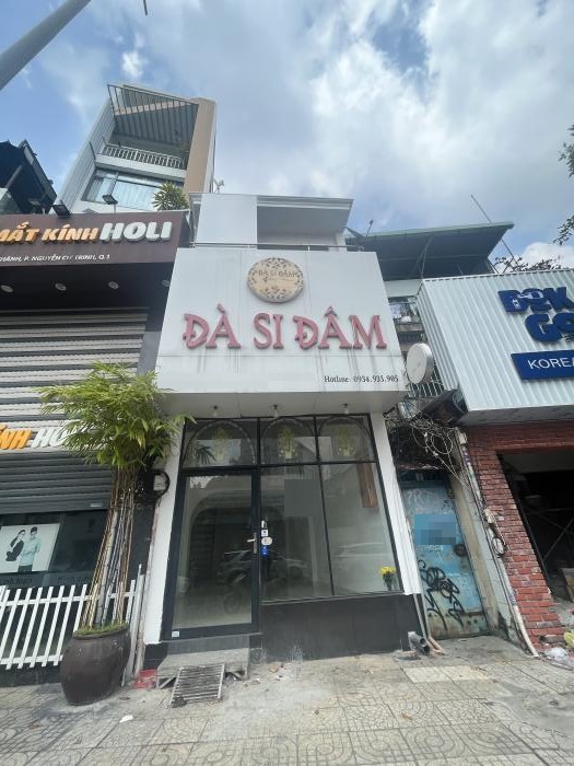 Cho thuê nhà mặt tiền đường Phạm Viết Chánh, nhà nguyên căn Quận 1