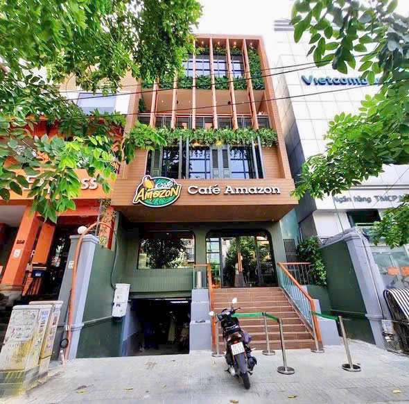 Cho thuê nhà mặt tiền đường Phan Xích Long quận Phú Nhuận