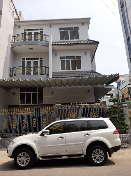 Cho thuê nhà mặt tiền đường Tân Cảng quận Bình Thạnh