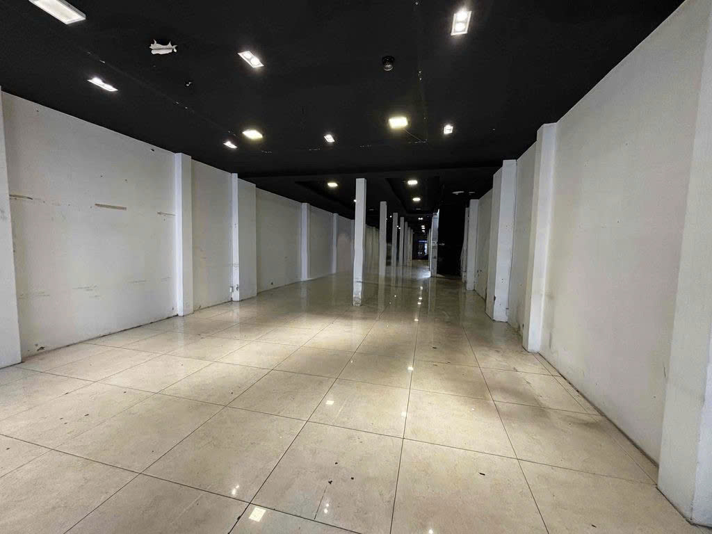 Cho thuê nhà mặt tiền đường Tô Hiến Thành Quận 10