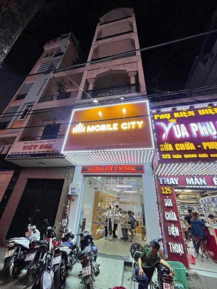 Cho thuê nhà mặt tiền đường Trần Quang Khải Quận 1