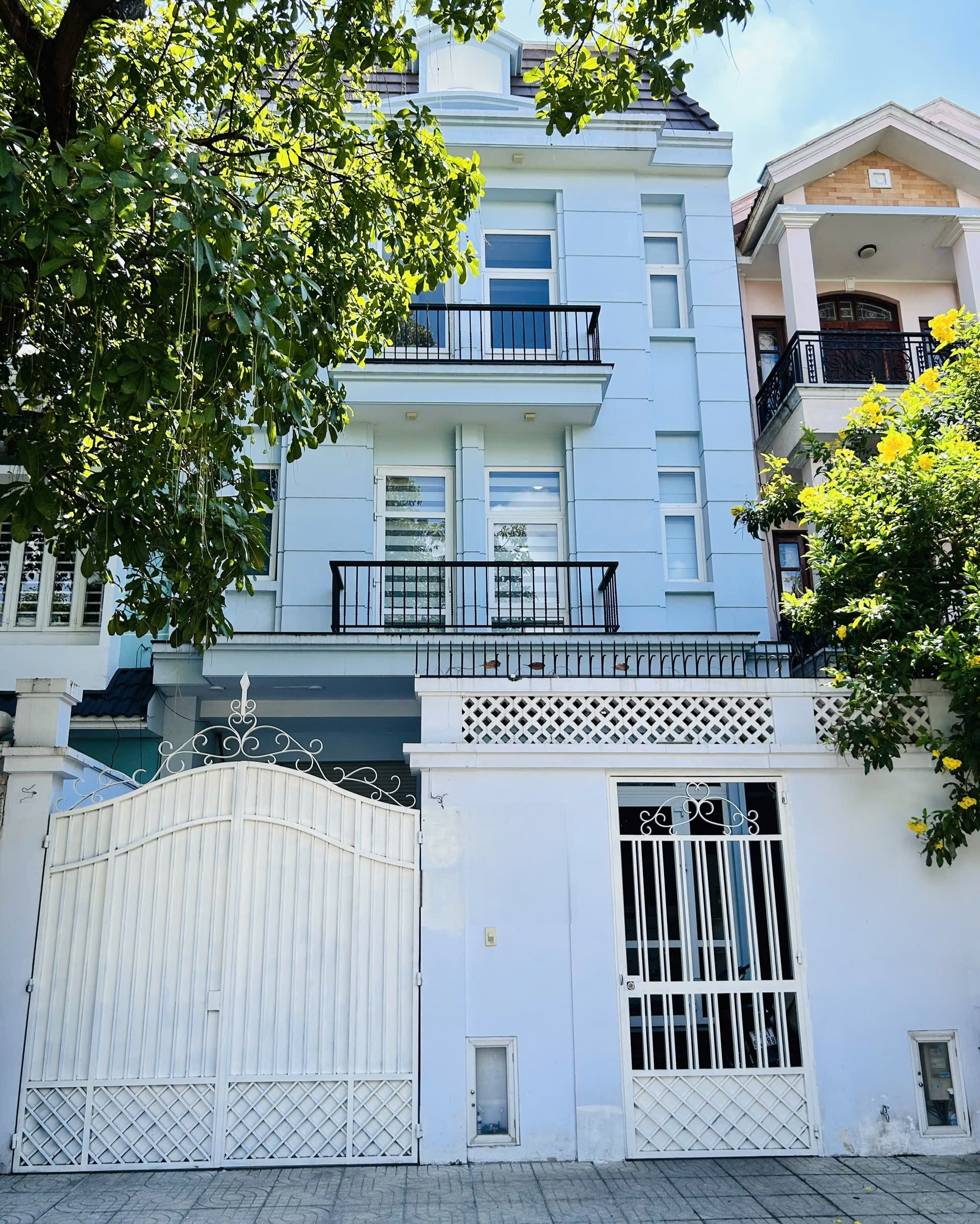 Cho thuê nhà mặt tiền khu K300 quận Tân Bình