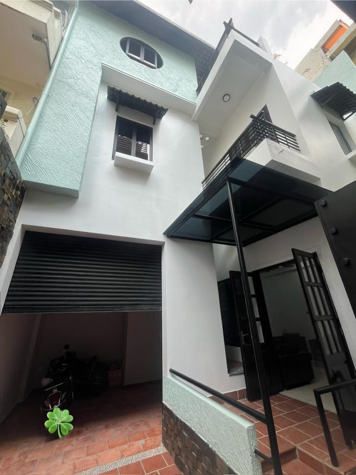 Cho Thuê Nhà Mặt Tiền Nguyễn Bá Tuyển Quận Tân Bình