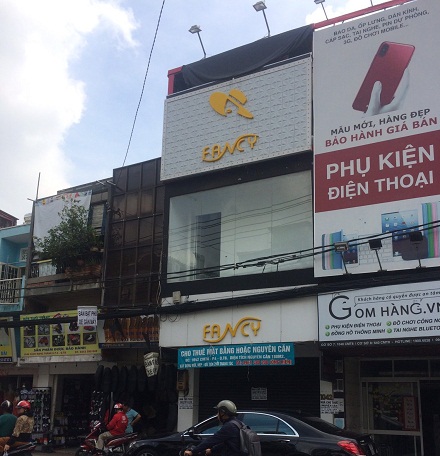 Cho thuê nhà mặt tiền nguyên căn đường Cách mạng tháng 8 quận Tân Bình