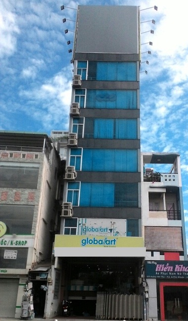 Cho thuê nhà mặt tiền nguyên căn quận Phú Nhuận dt 6,5x12 m2
