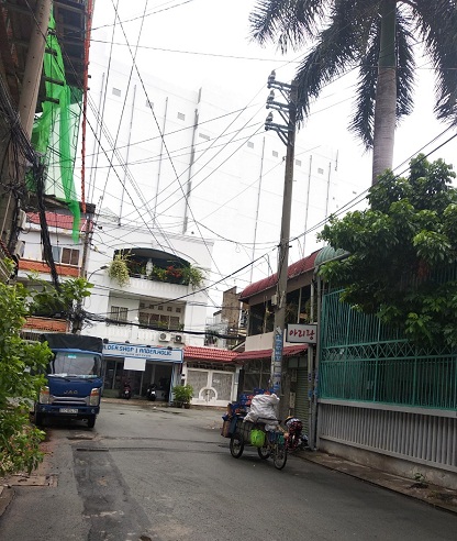 Cho thuê nhà mặt tiền nguyên căn đường Hoàng Việt quận Tân Bình